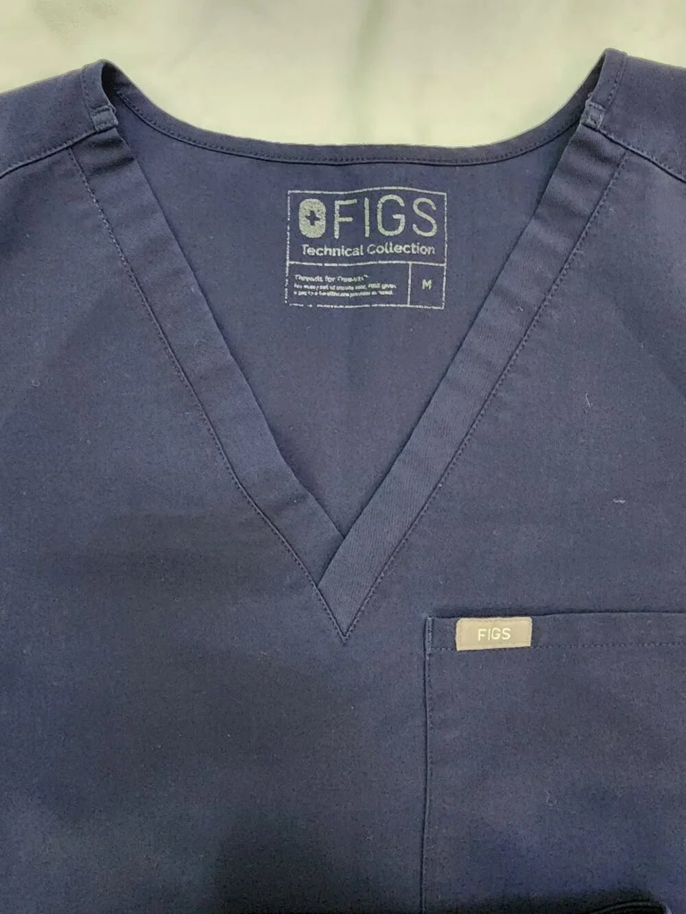FIGS Navy Scrub Set Medium Catarina Top Livingston Straight Leg Pants